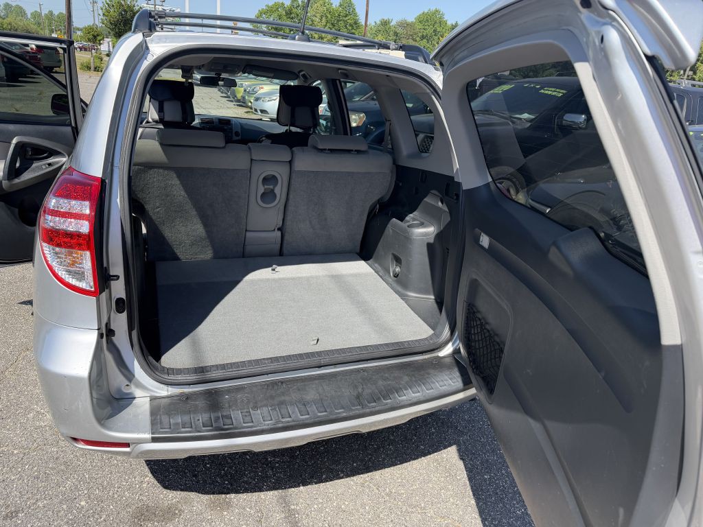 2011 Toyota Rav4 Image 6