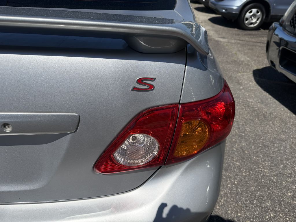 2010 Toyota Corolla Image 4