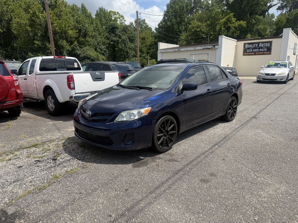 2013 Toyota Corolla Image 2