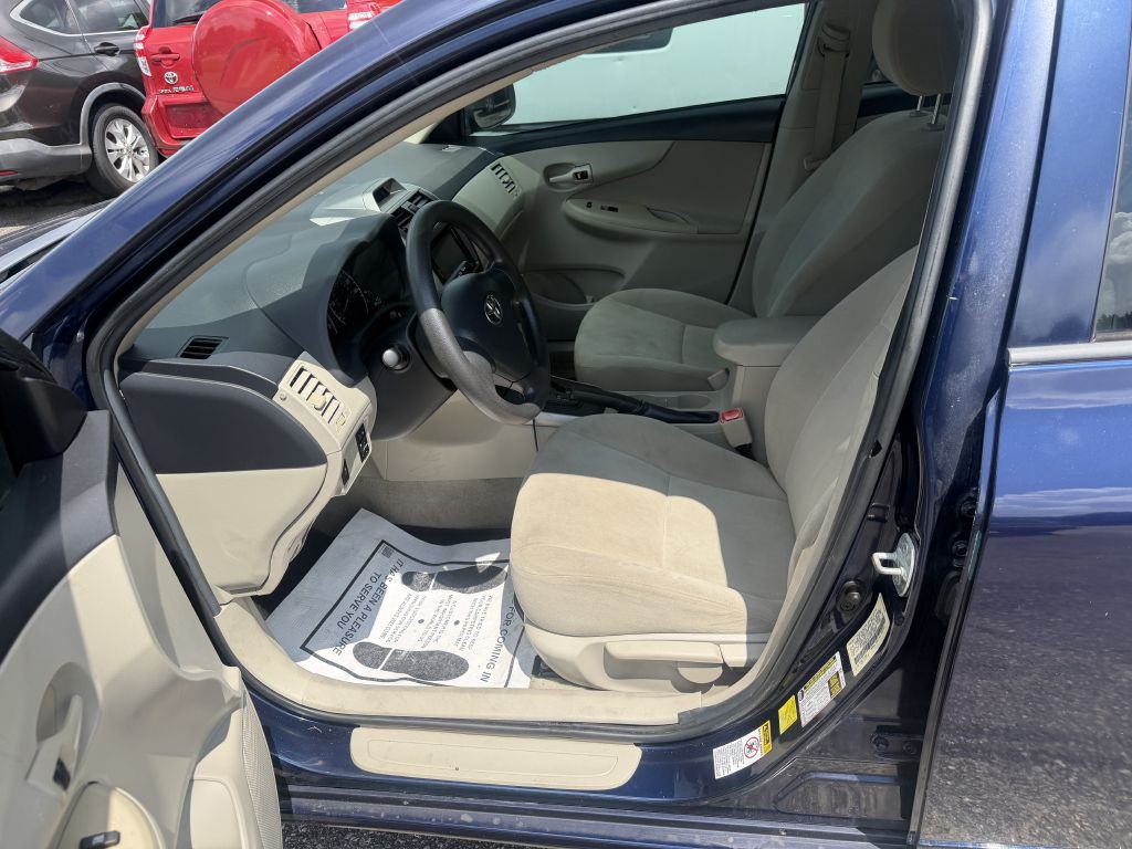 2013 Toyota Corolla Image 4