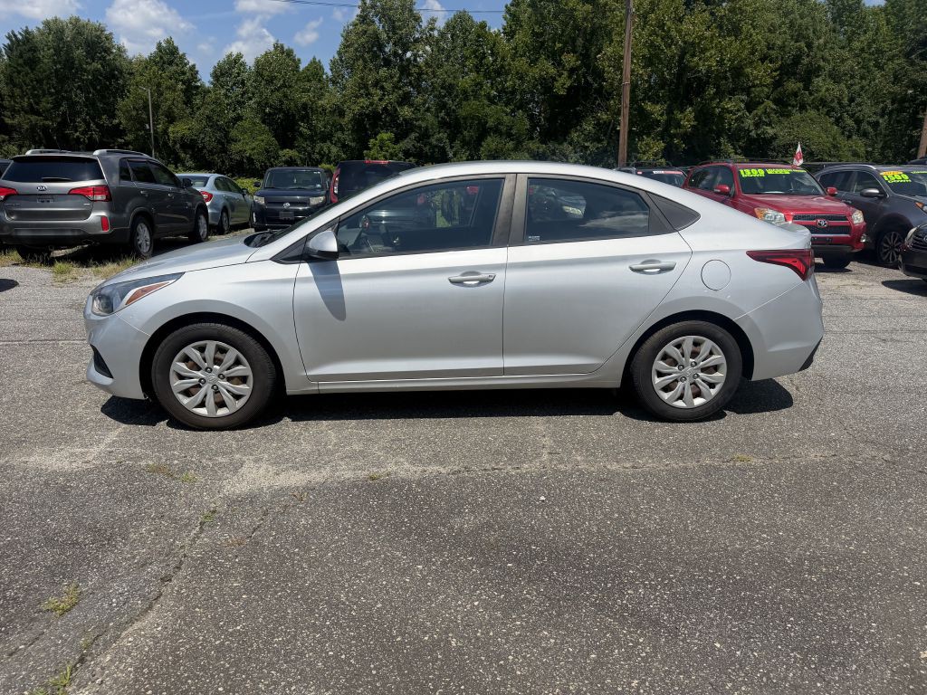2019 Hyundai Accent Image 1