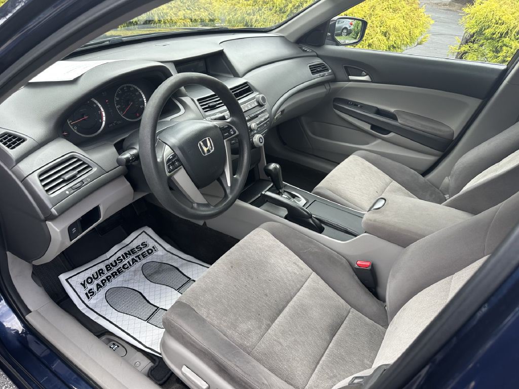 2010 Honda Accord Image 4