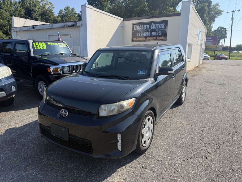 2014 Scion xB Image 2