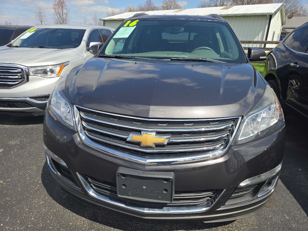 2016 Chevrolet Traverse Image 2