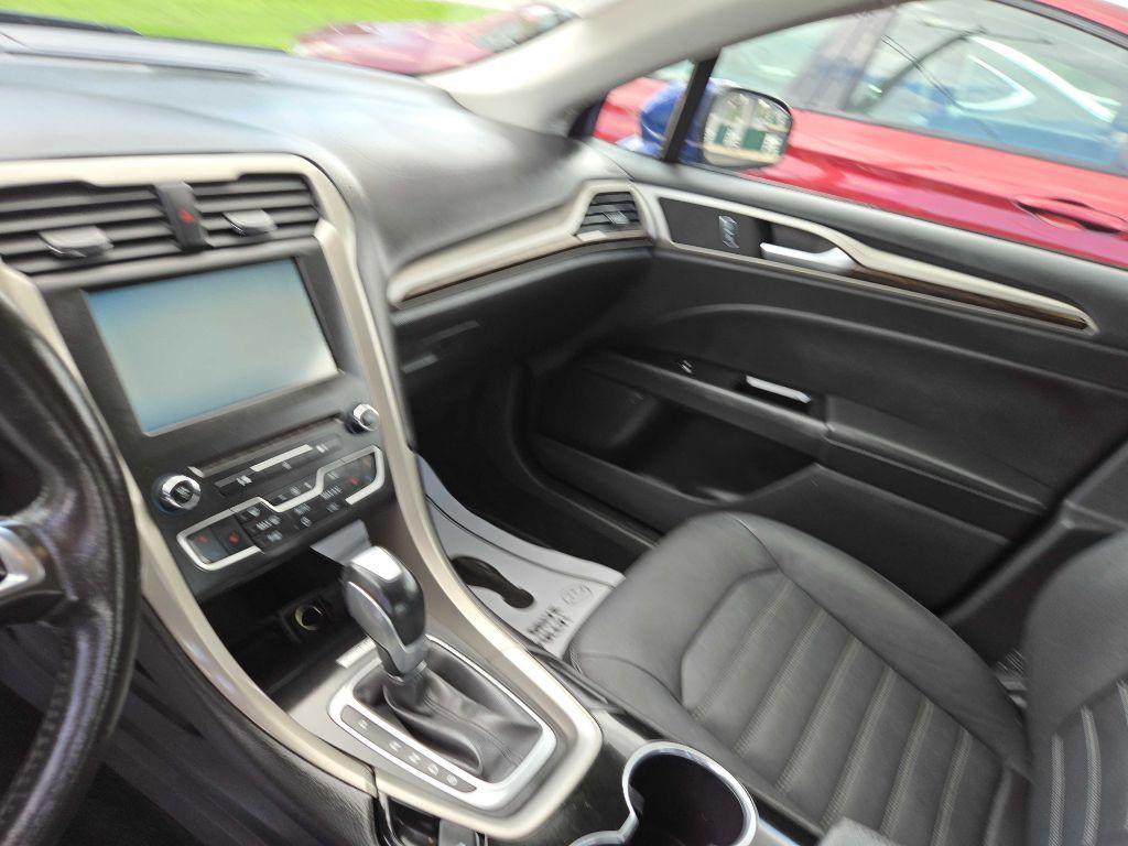2016 Ford Fusion Image 6