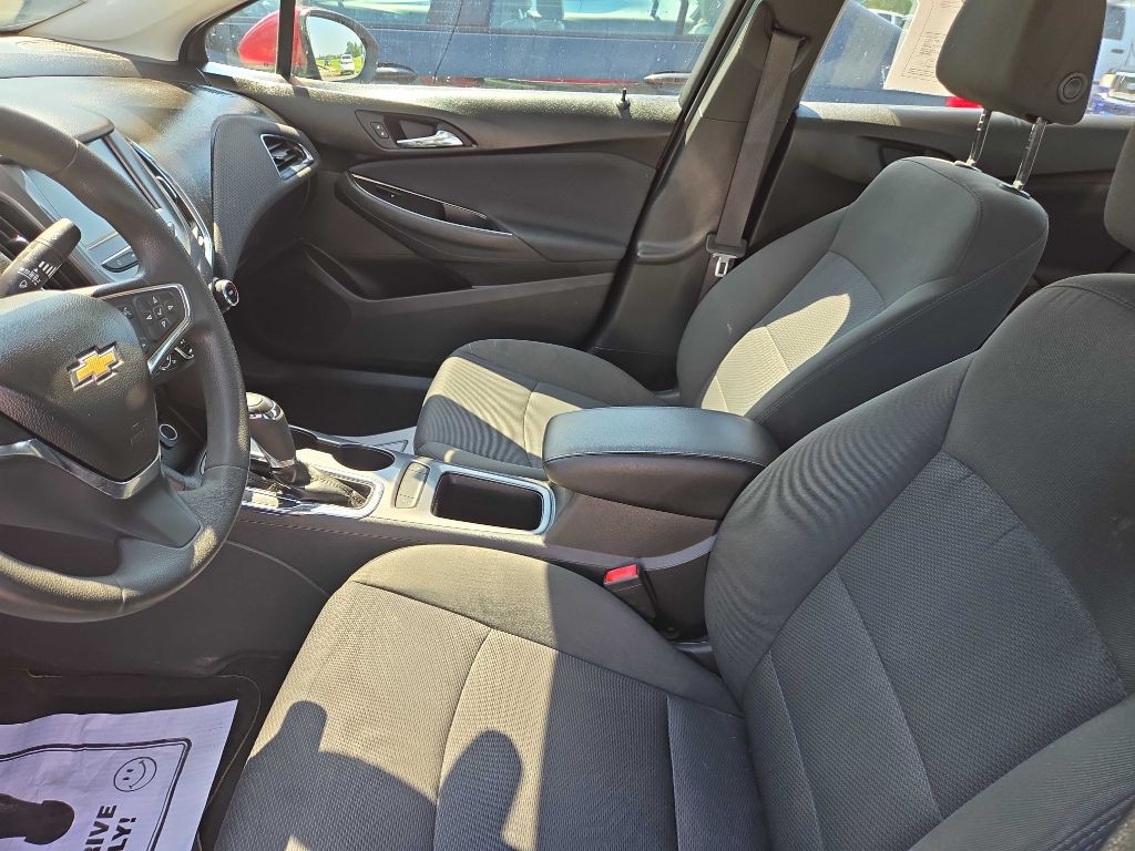 2018 Chevrolet Cruze Image 10