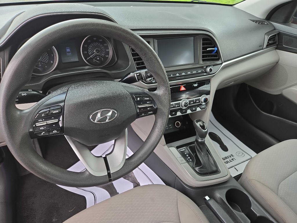 2020 Hyundai Elantra Image 7