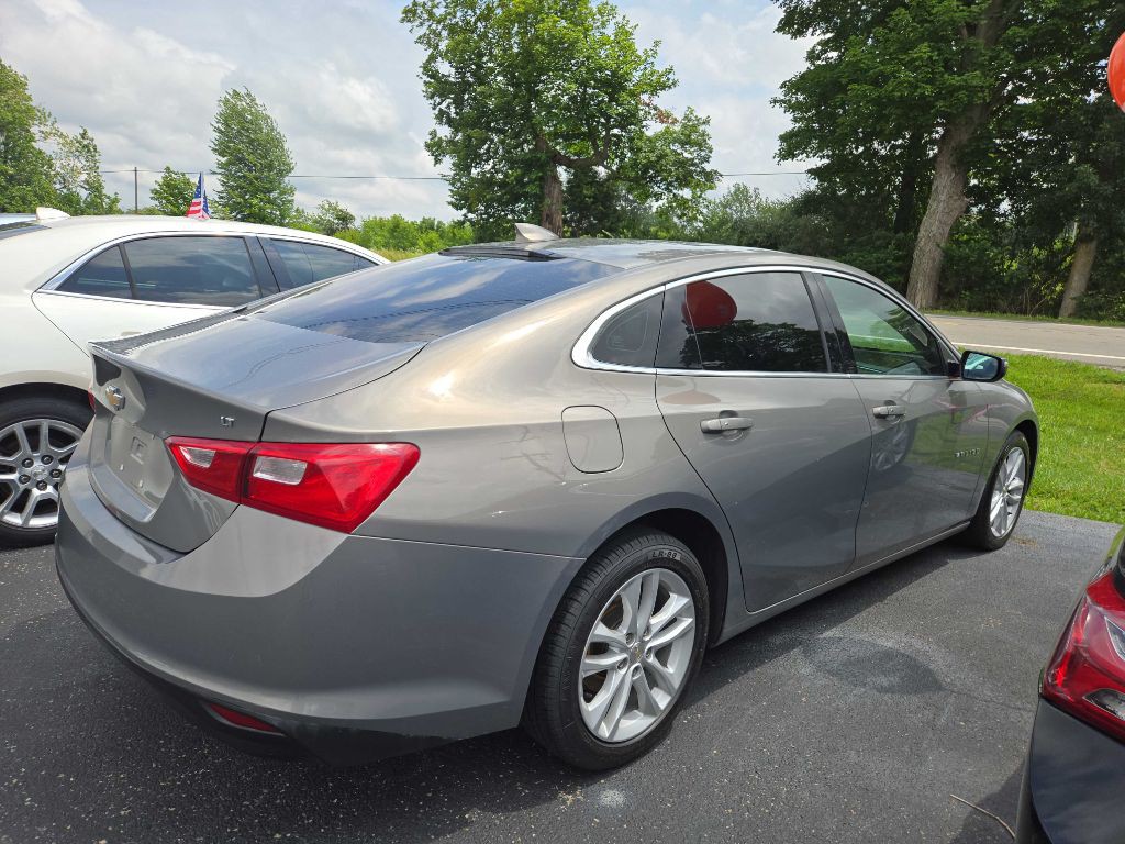 2018 Chevrolet Malibu Image 4