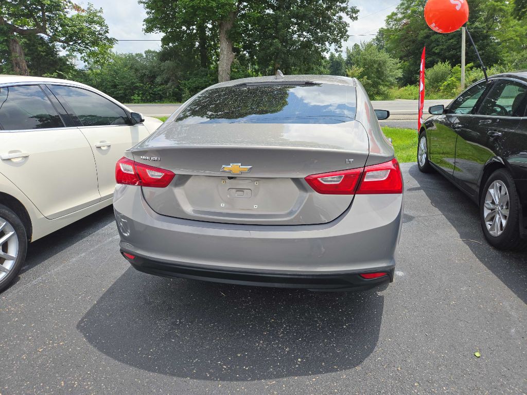 2018 Chevrolet Malibu Image 6