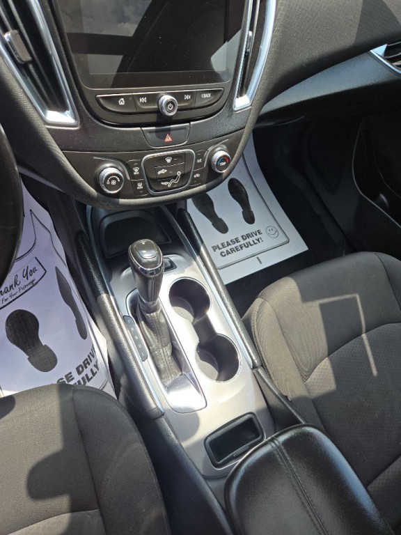 2018 Chevrolet Malibu Image 9