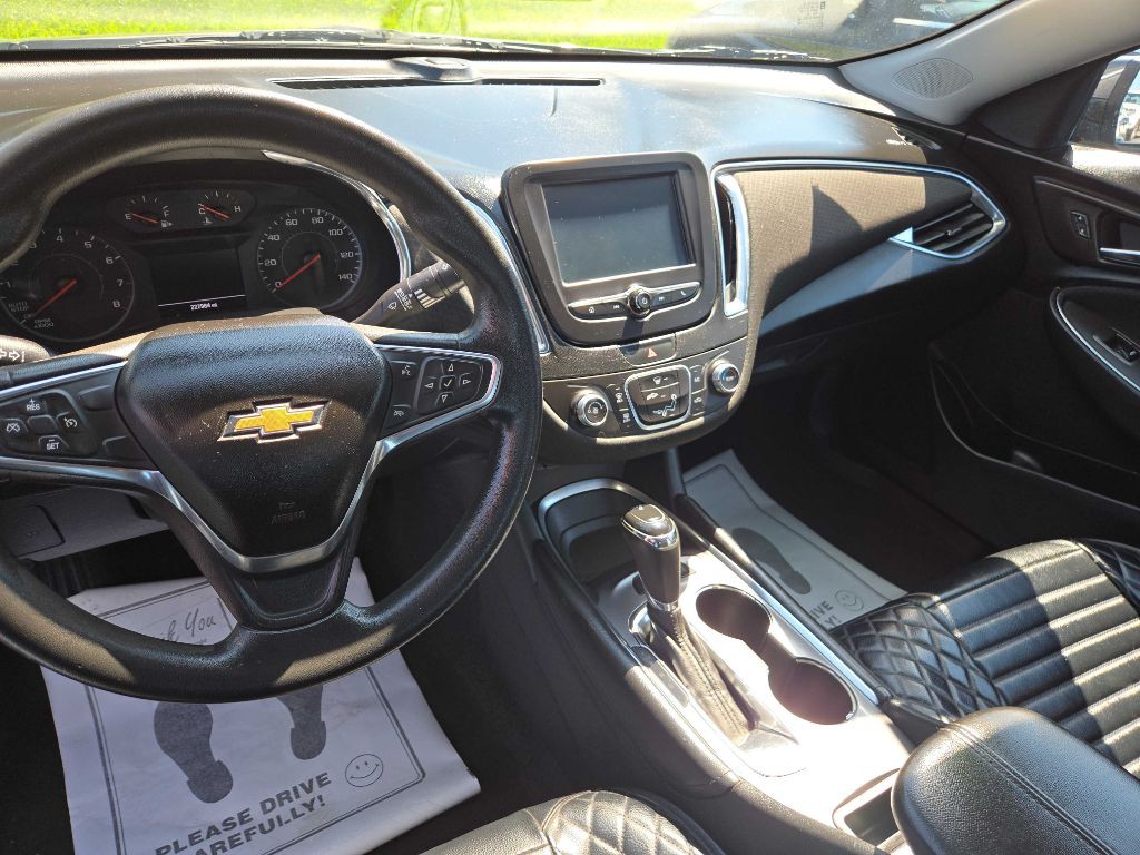 2018 Chevrolet Malibu Image 8