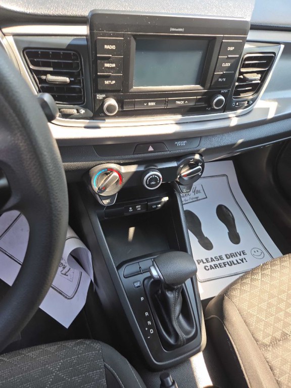2018 Kia Rio Image 8