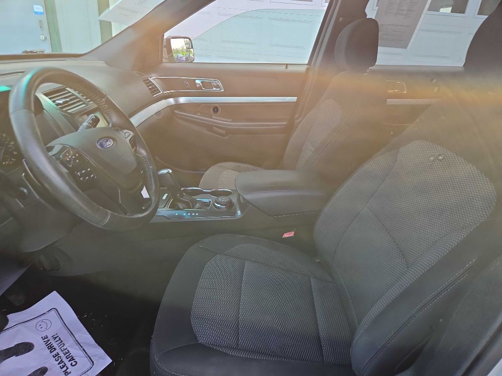 2016 Ford Explorer Image 10