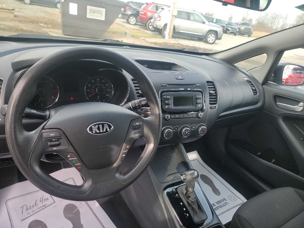 2017 Kia Forte Image 6