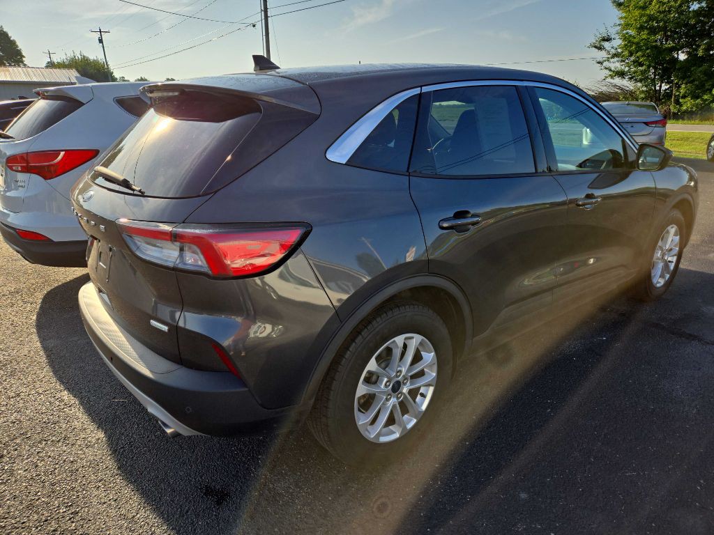 2020 Ford Escape Image 2