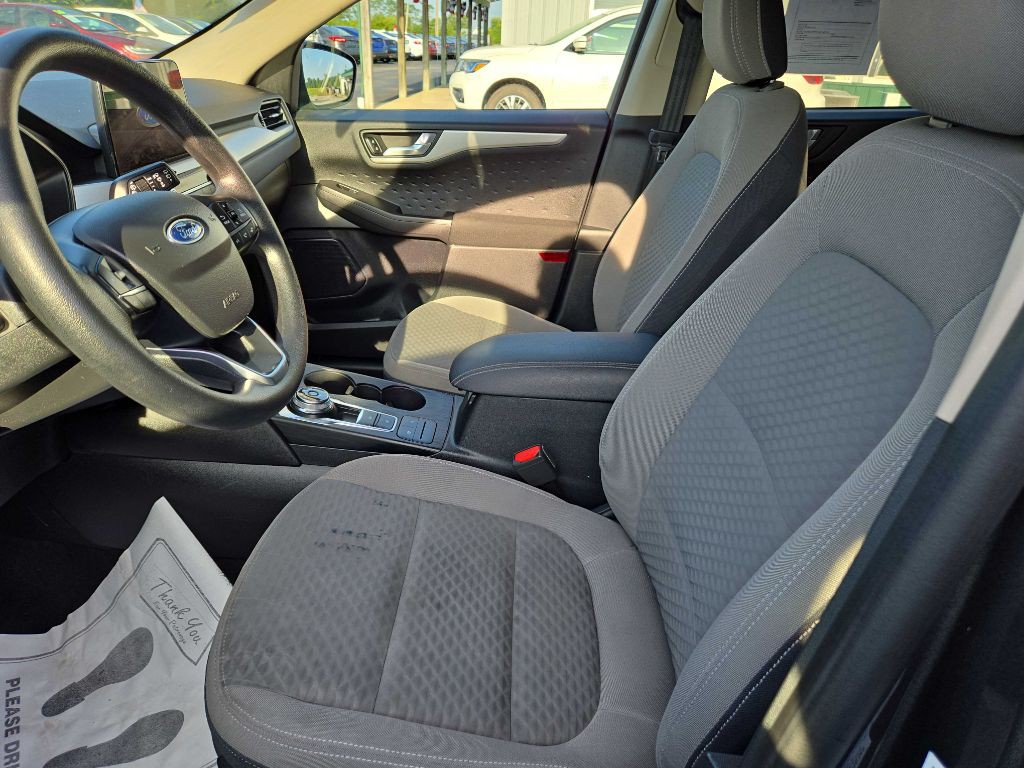 2020 Ford Escape Image 10