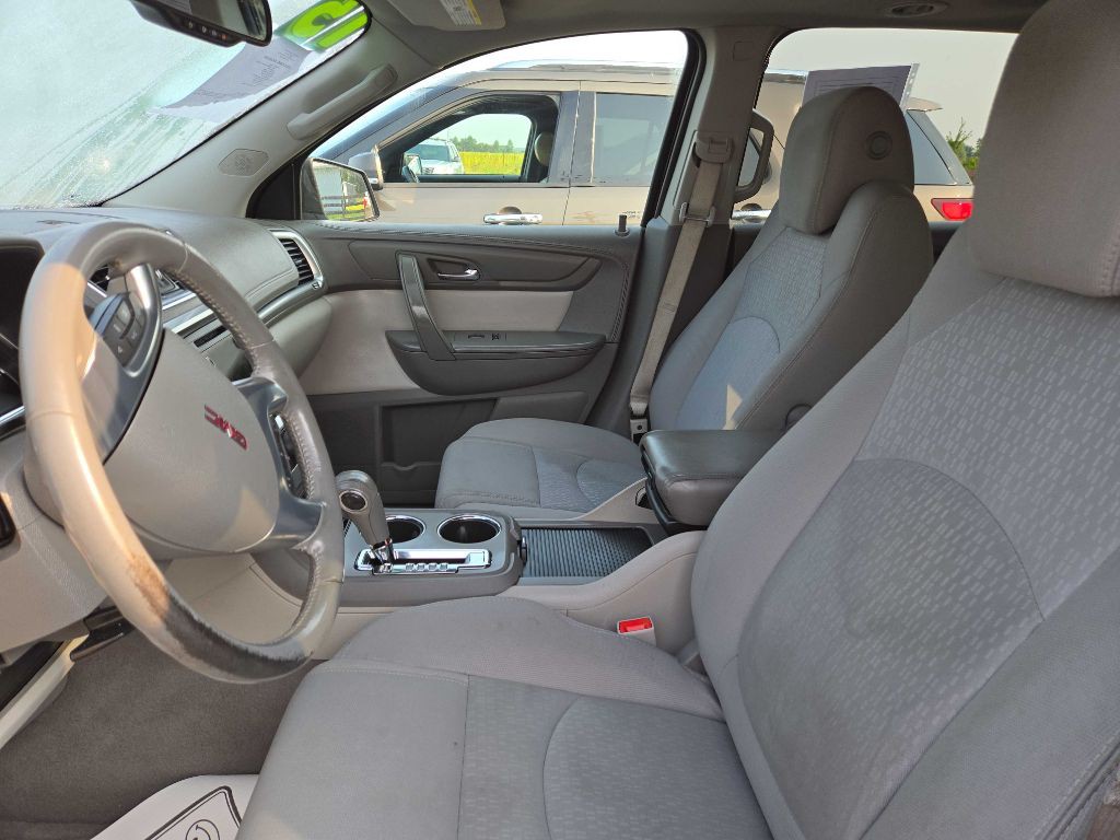 2015 GMC Acadia Image 9