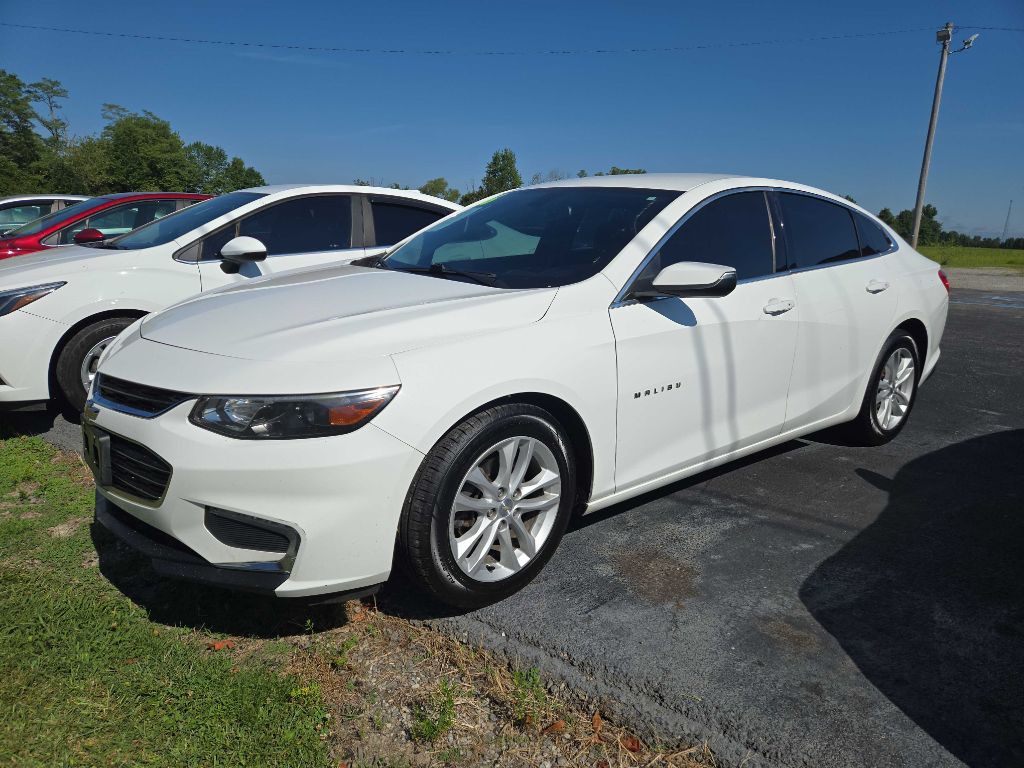 2016 Chevrolet Malibu Image 2