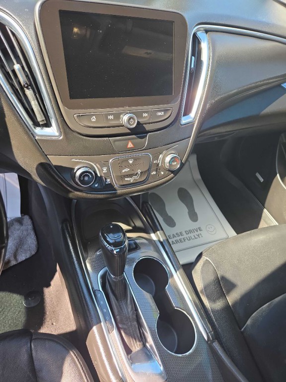 2016 Chevrolet Malibu Image 6