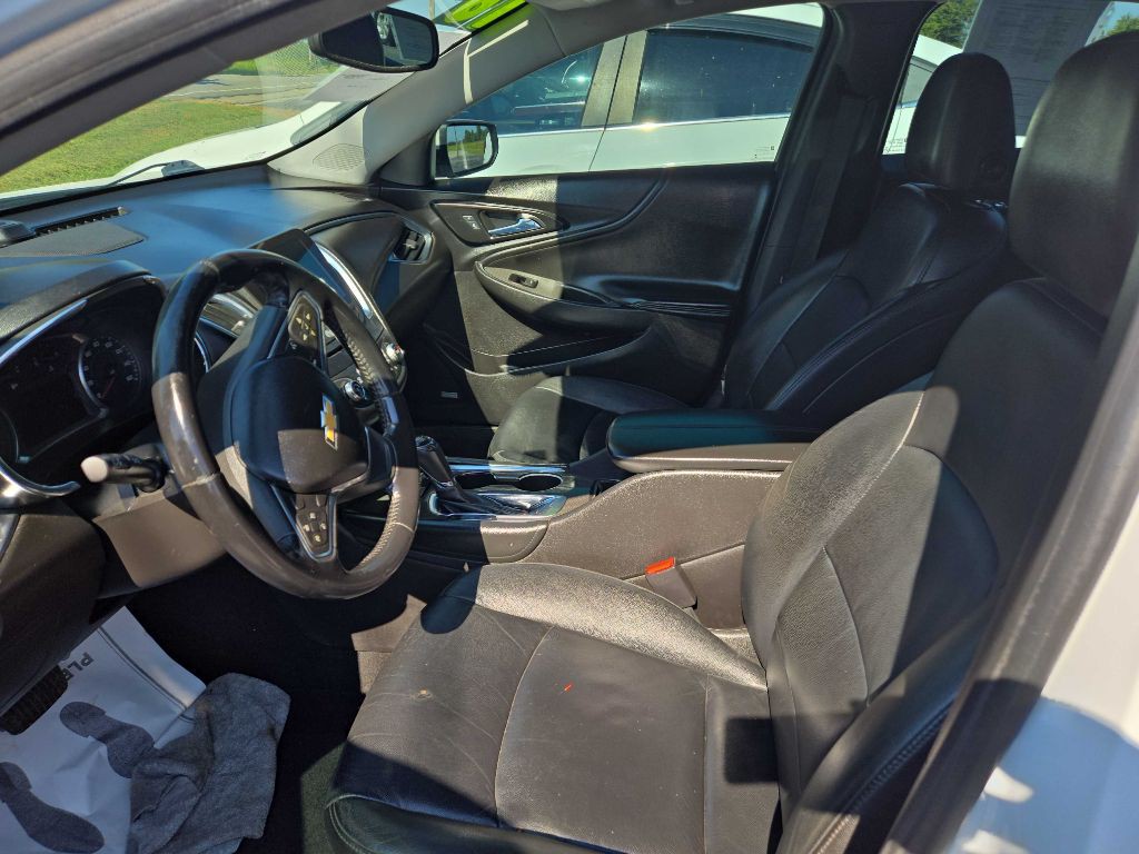 2016 Chevrolet Malibu Image 10