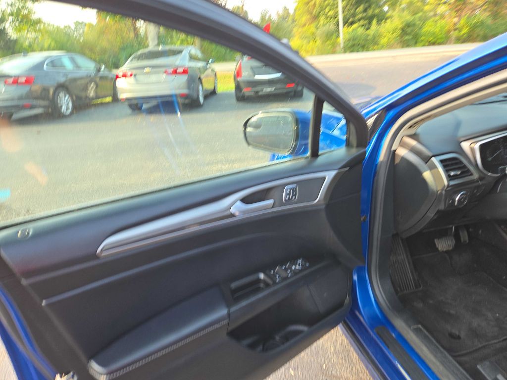 2017 Ford Fusion Image 10
