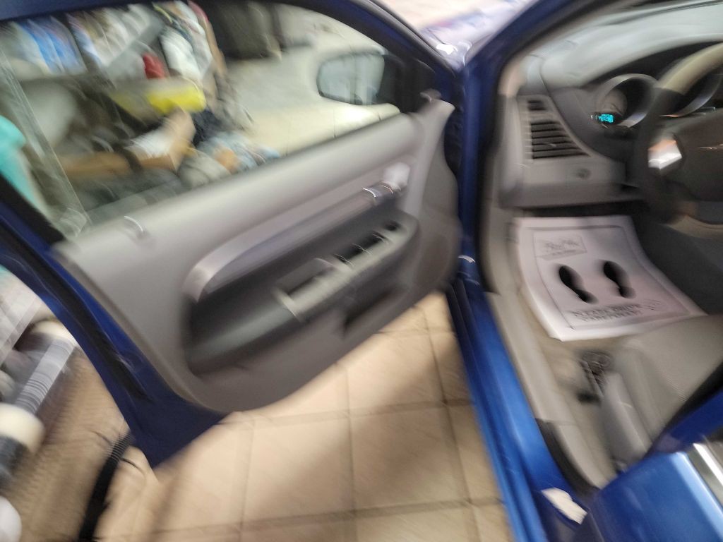 2007 Chrysler Sebring Image 8