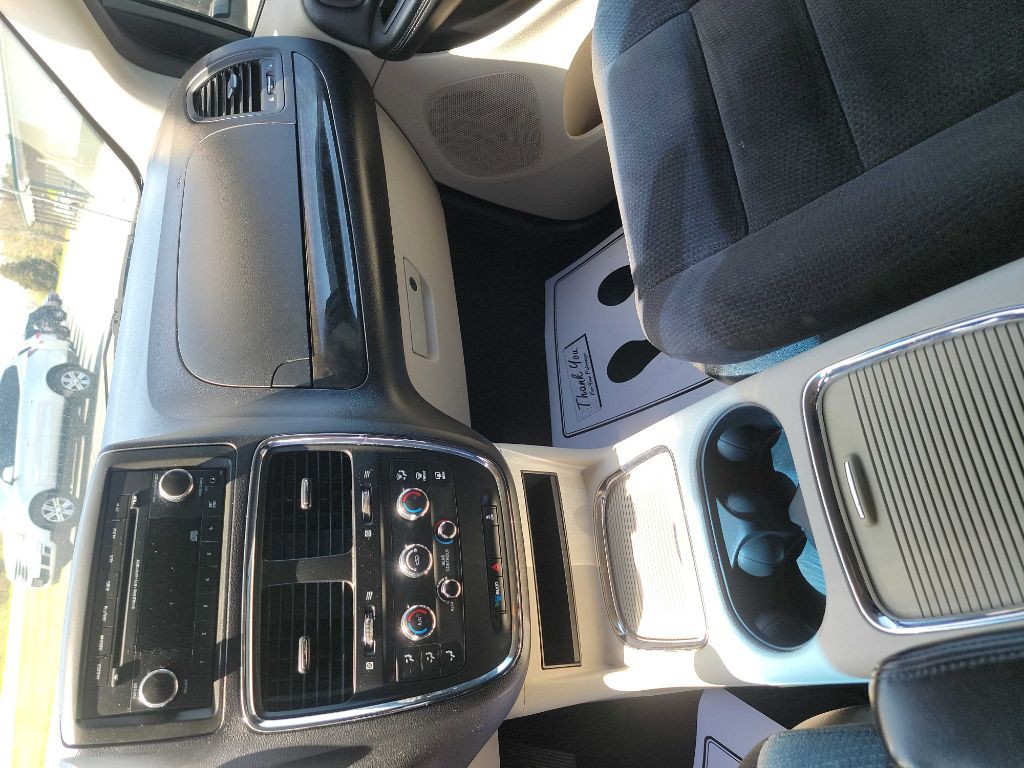 2014 Dodge Grand Caravan Image 9