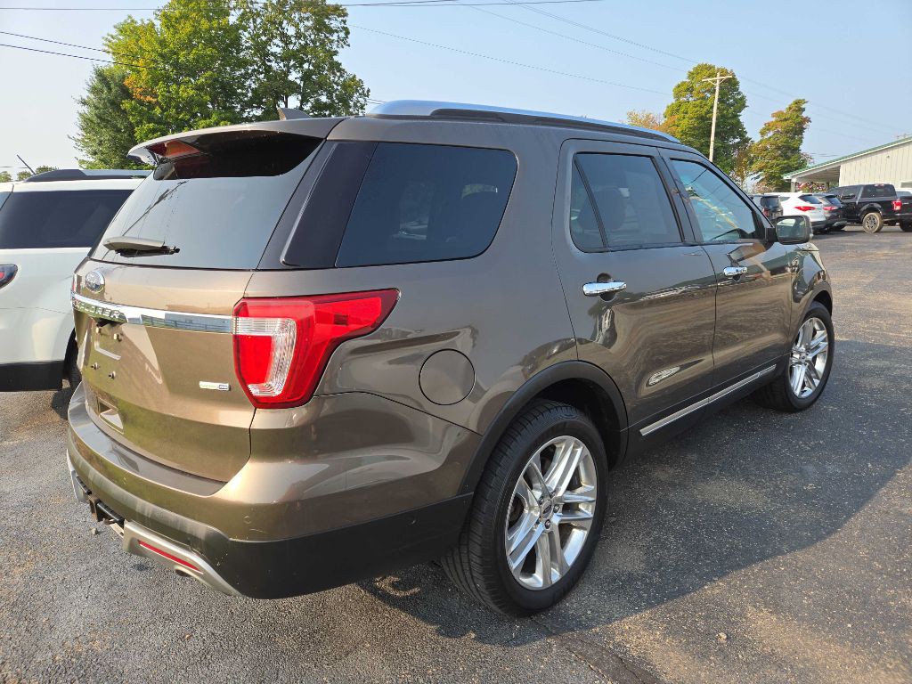 2016 Ford Explorer Image 1