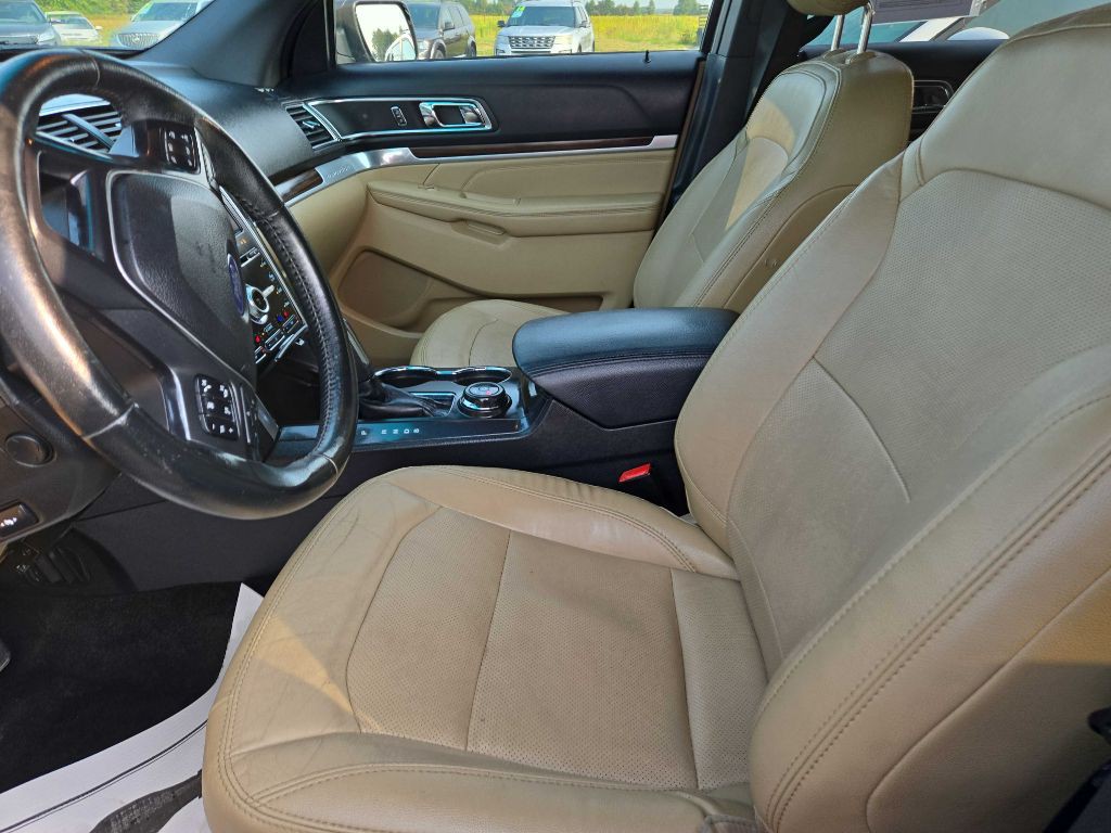 2016 Ford Explorer Image 11