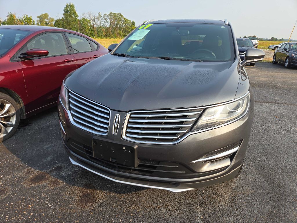 2017 Lincoln MKC Image 3
