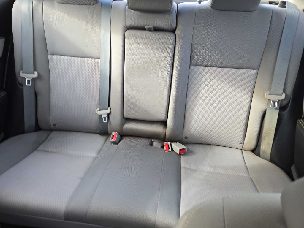 2015 Toyota Corolla Image 9