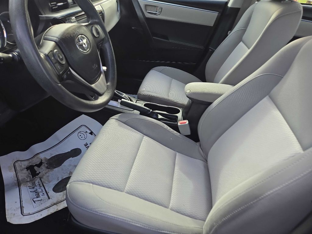 2015 Toyota Corolla Image 10