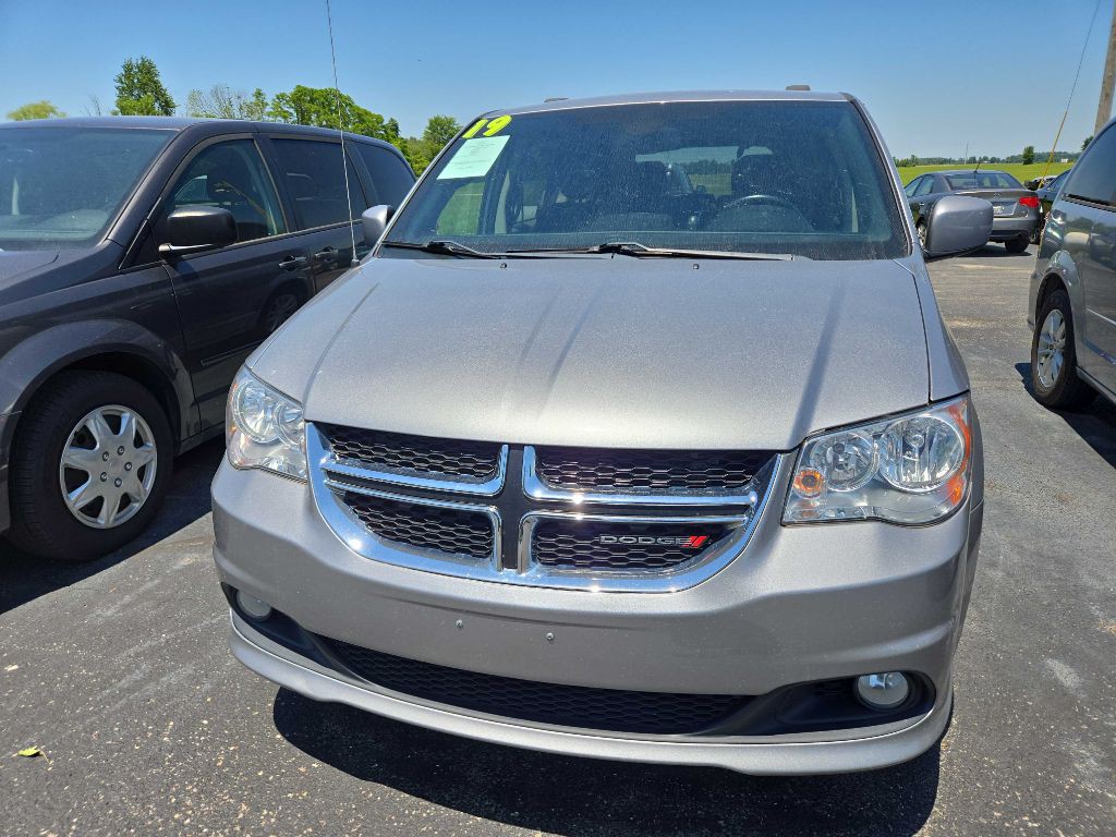 2019 Dodge Grand Caravan Image 2