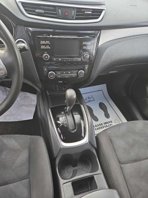 2015 Nissan Rogue Image 8