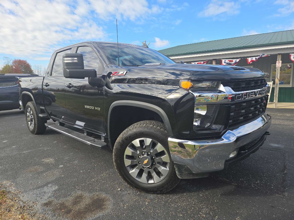 2021 Chevrolet Silverado 1500 Image 3