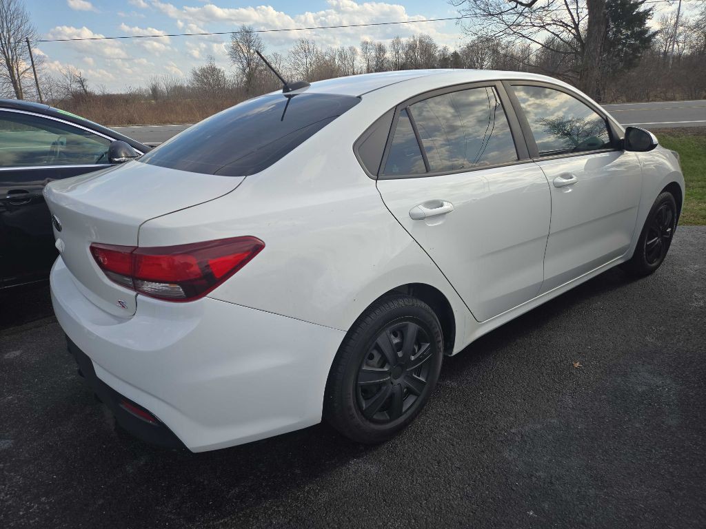 2019 Kia Rio Image 2