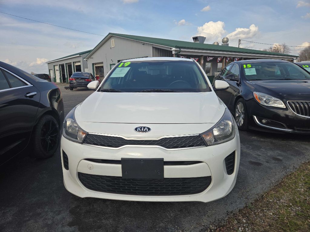 2019 Kia Rio Image 3