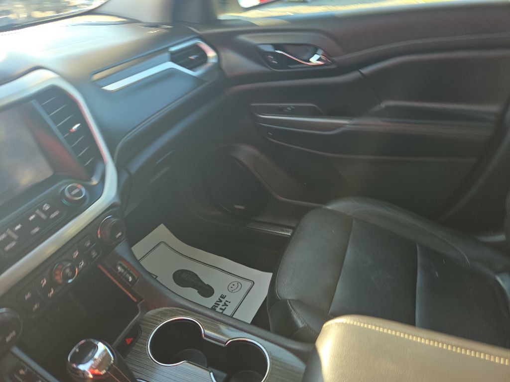 2019 GMC Acadia Image 11