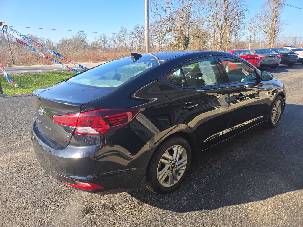 2020 Hyundai Elantra Image 3