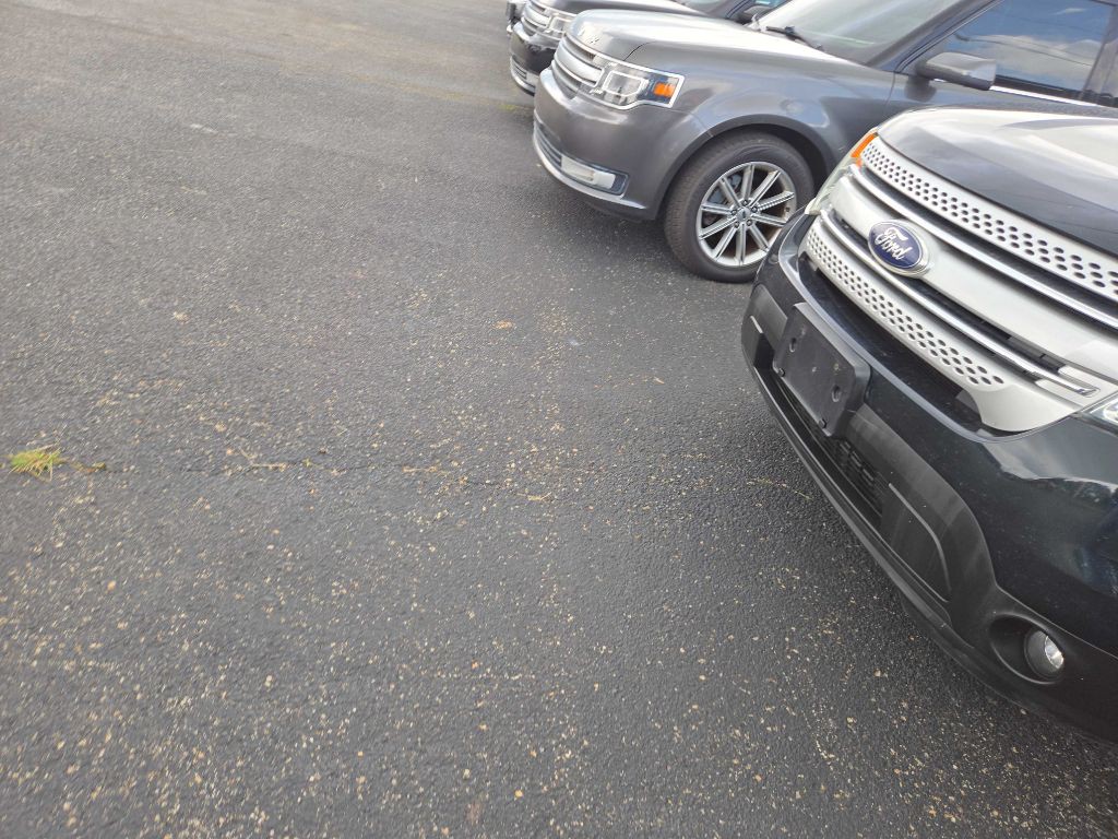 2015 Ford Explorer Image 2