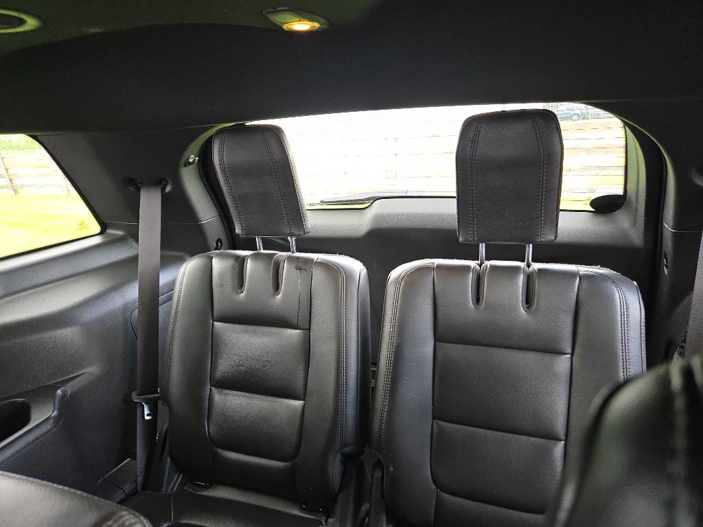 2015 Ford Explorer Image 13