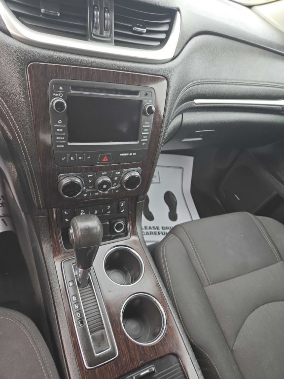 2017 Chevrolet Traverse Image 8