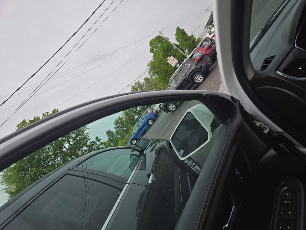 2017 Chevrolet Traverse Image 11