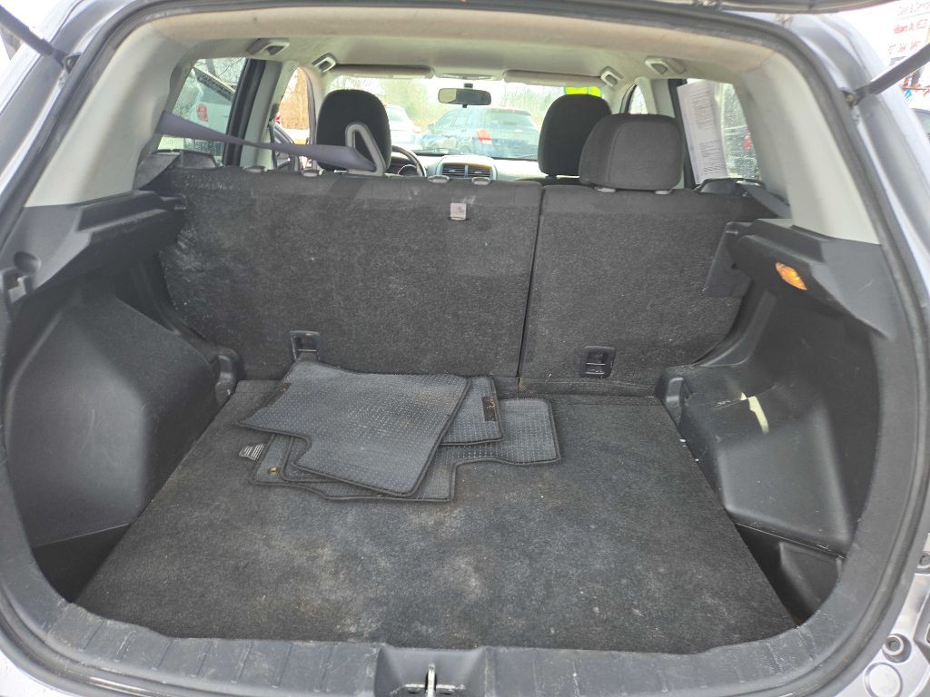 2019 Mitsubishi Outlander Image 7