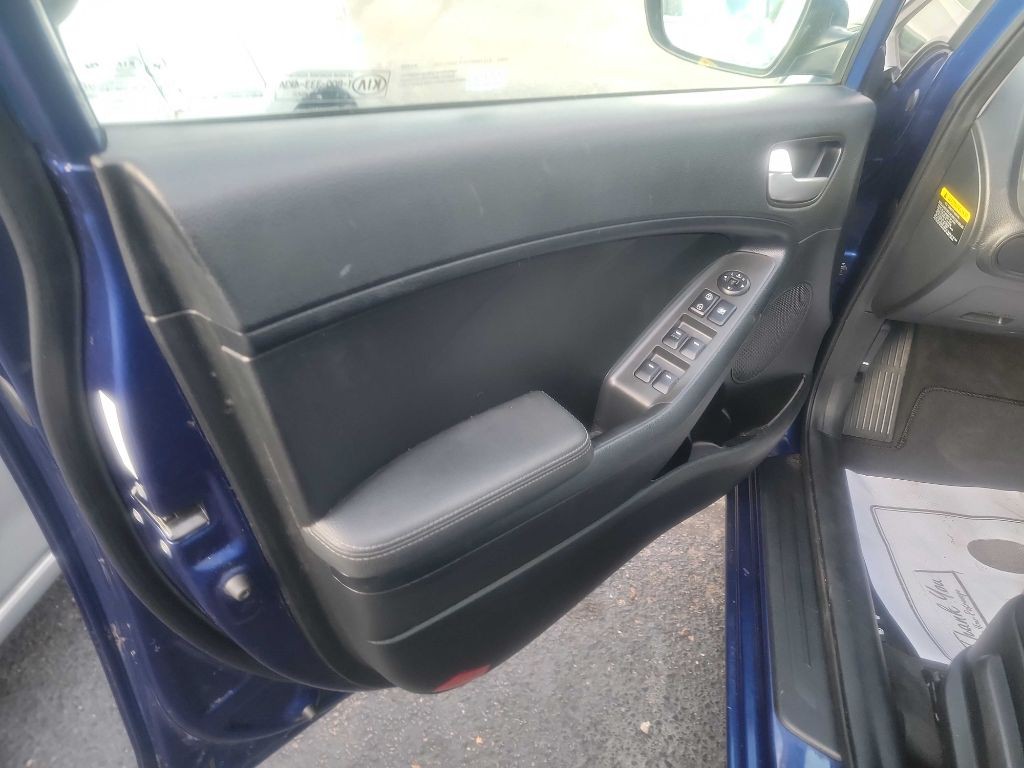 2018 Kia Forte Image 9