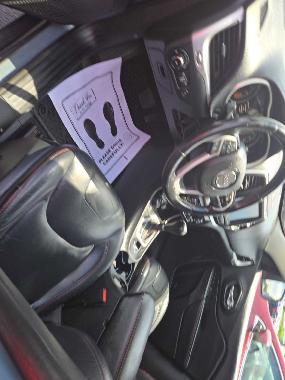 2015 Jeep Cherokee Image 13