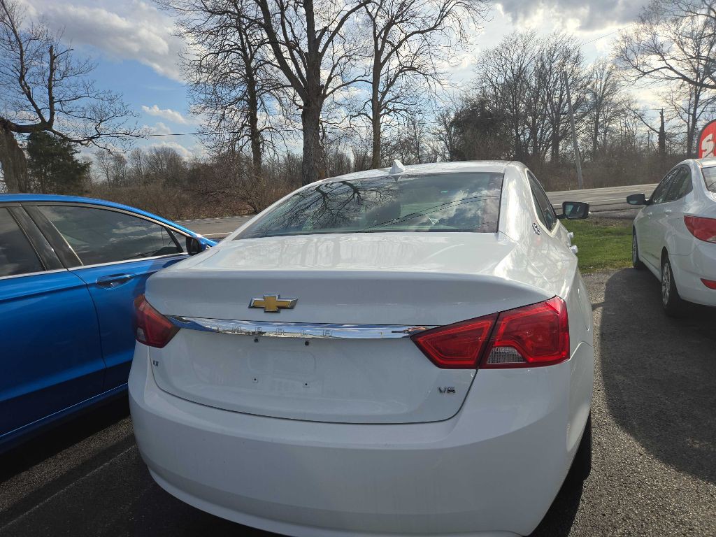 2017 Chevrolet Impala Image 2