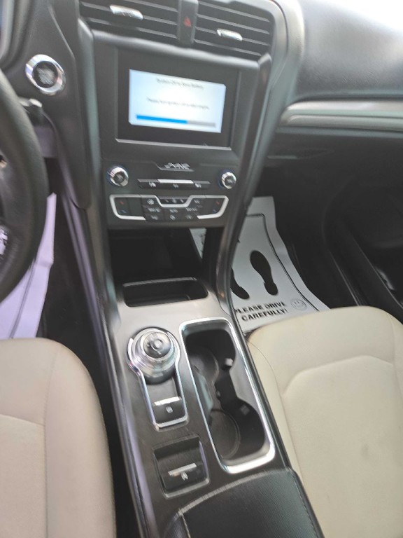 2019 Ford Fusion Image 8