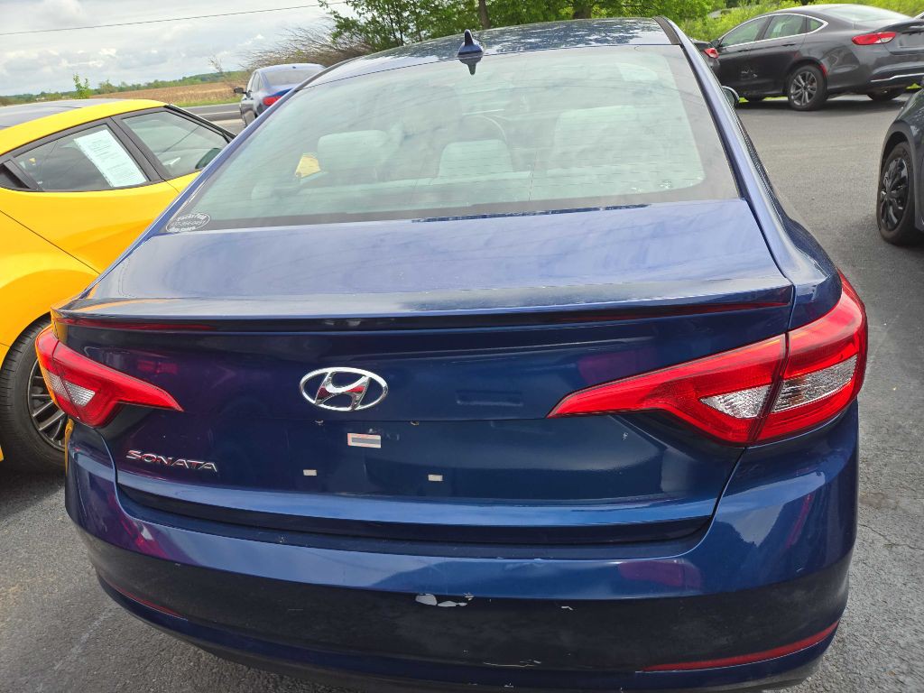 2015 Hyundai Sonata Image 4