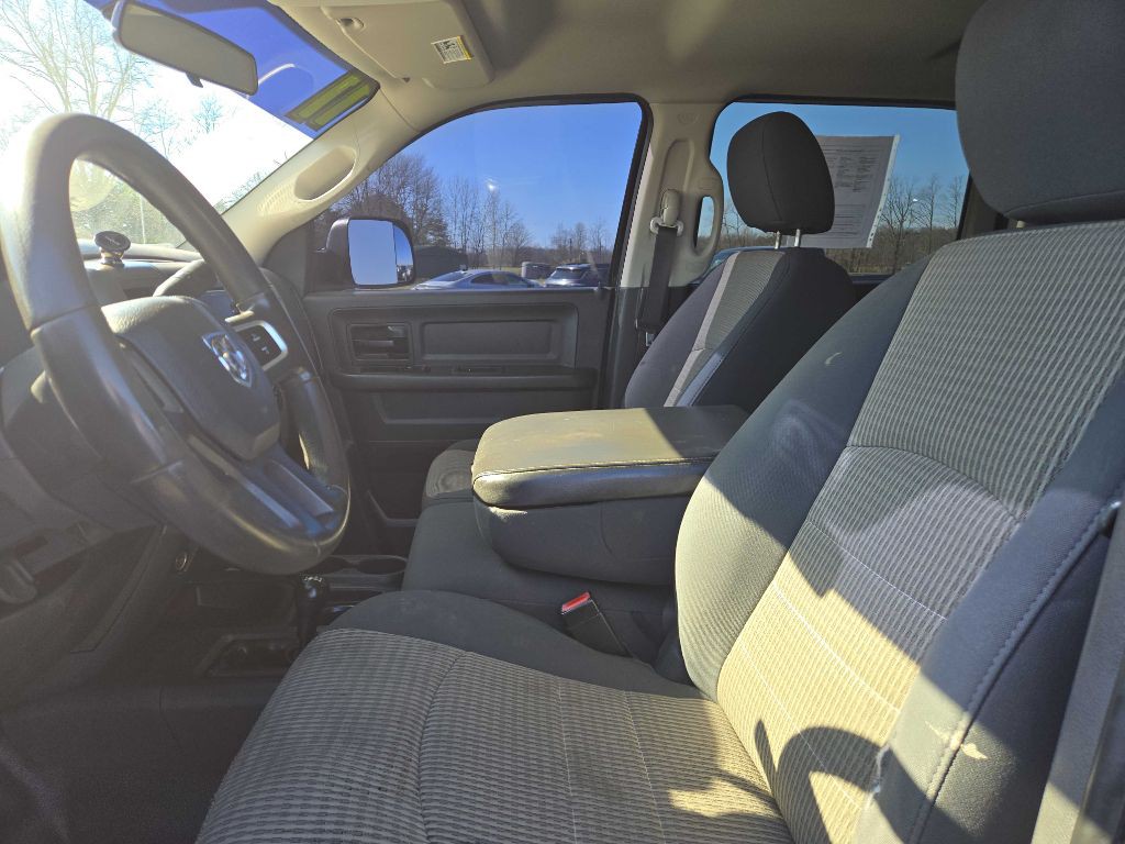 2011 Dodge Ram 3500 Image 8